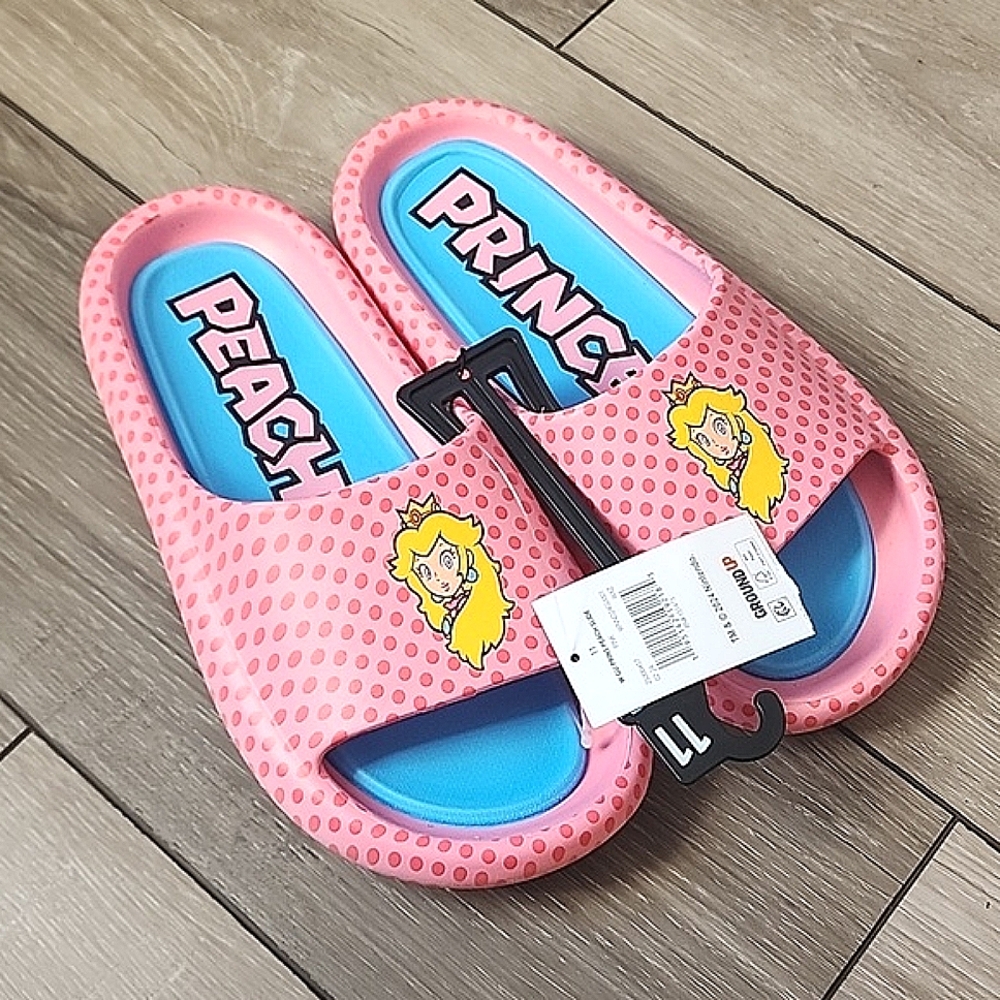 Princess Peach sandals